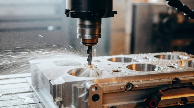 CNC peut traiter quelles pièces automobiles?